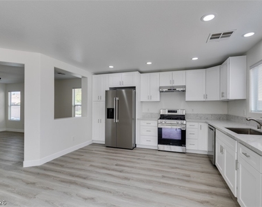 9892 Gold Pan Court - Photo Thumbnail 15
