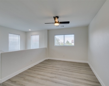 9892 Gold Pan Court - Photo Thumbnail 23
