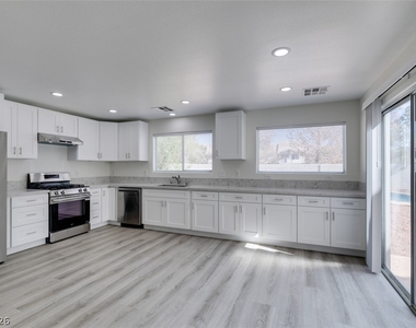9892 Gold Pan Court - Photo Thumbnail 13