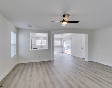 9892 Gold Pan Court - Photo Thumbnail 11