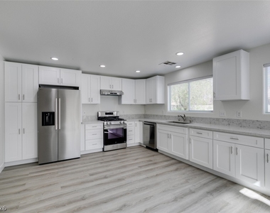 9892 Gold Pan Court - Photo Thumbnail 14