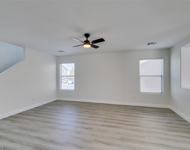 9892 Gold Pan Court - Photo Thumbnail 6