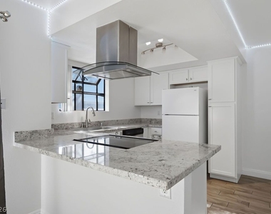 7200 Pirates Cove Road - Photo Thumbnail 1