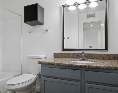 7200 Pirates Cove Road - Photo Thumbnail 15