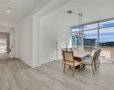 4575 Dean Martin Drive - Photo Thumbnail 5