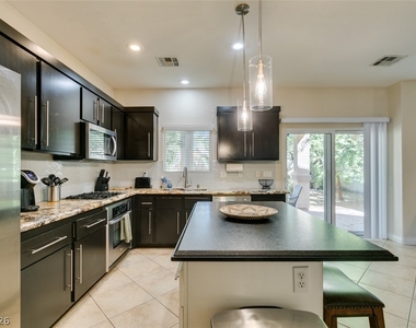 3166 E Eldorado Lane - Photo Thumbnail 8