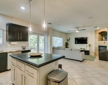 3166 E Eldorado Lane - Photo Thumbnail 9