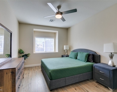 3166 E Eldorado Lane - Photo Thumbnail 17