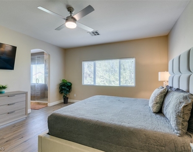 3166 E Eldorado Lane - Photo Thumbnail 12