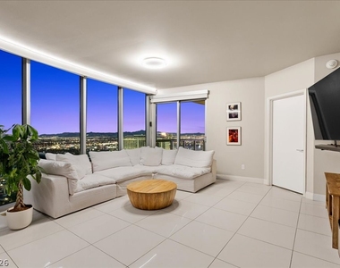 222 Karen Avenue - Photo Thumbnail 1