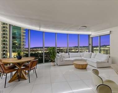 222 Karen Avenue - Photo Thumbnail 2