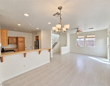 8389 Lower Trailhead Avenue - Photo Thumbnail 6