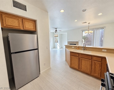 8389 Lower Trailhead Avenue - Photo Thumbnail 19