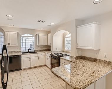 10995 Royal Highlands Street - Photo Thumbnail 2