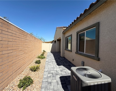 1181 Desert Lark Street - Photo Thumbnail 21