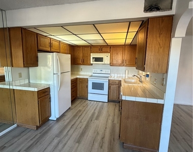 1751 E Reno Avenue - Photo Thumbnail 5