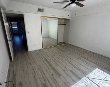1751 E Reno Avenue - Photo Thumbnail 15