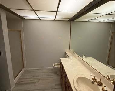 1751 E Reno Avenue - Photo Thumbnail 16