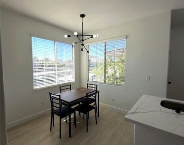 9050 W Warm Springs Road - Photo Thumbnail 6