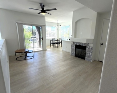 9050 W Warm Springs Road - Photo Thumbnail 2