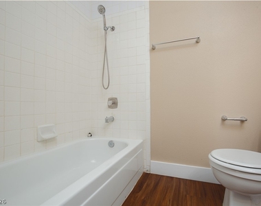 619 Pepper Tree Circle - Photo Thumbnail 15