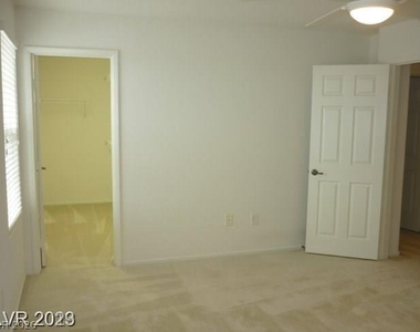 9121 Ripple Ridge Avenue - Photo Thumbnail 7