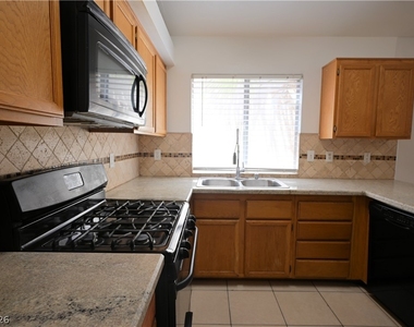 4156 Overbrook Drive - Photo Thumbnail 7