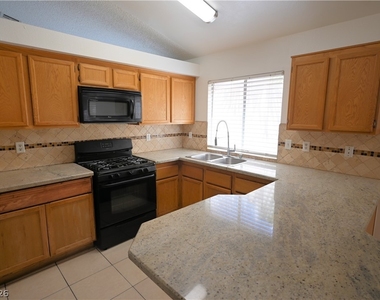 4156 Overbrook Drive - Photo Thumbnail 2