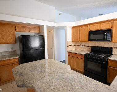 4156 Overbrook Drive - Photo Thumbnail 3