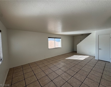 8077 Cetus Circle - Photo Thumbnail 5