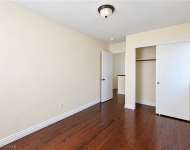8516 Sonnet Court - Photo Thumbnail 17