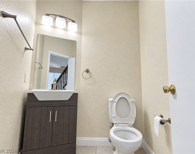 8516 Sonnet Court - Photo Thumbnail 7