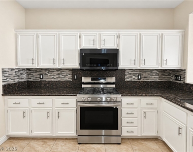 8516 Sonnet Court - Photo Thumbnail 9