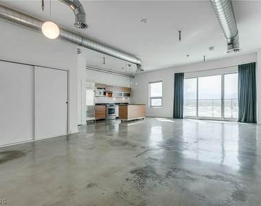 200 Hoover Avenue - Photo Thumbnail 4