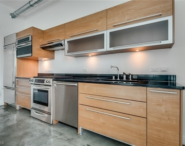 200 Hoover Avenue - Photo Thumbnail 10