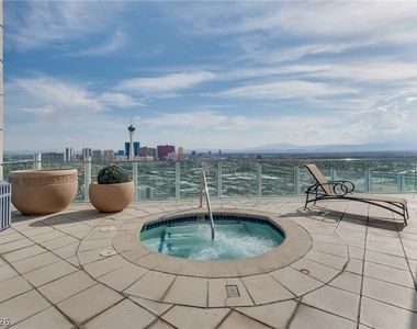 200 Hoover Avenue - Photo Thumbnail 24