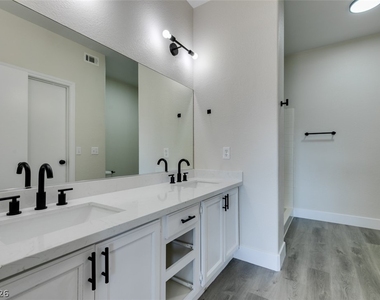 3400 Cabana Drive - Photo Thumbnail 32