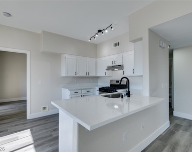 3400 Cabana Drive - Photo Thumbnail 21