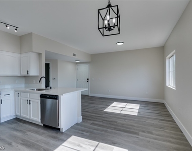 3400 Cabana Drive - Photo Thumbnail 18