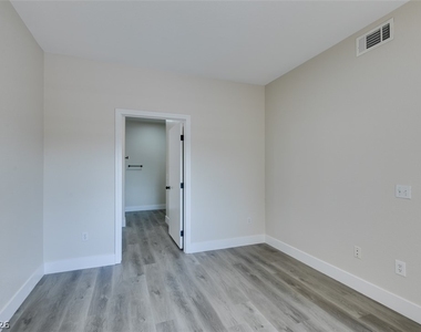 3400 Cabana Drive - Photo Thumbnail 30