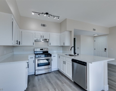 3400 Cabana Drive - Photo Thumbnail 24