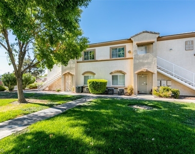 3400 Cabana Drive - Photo Thumbnail 2