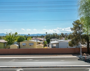 3400 Cabana Drive - Photo Thumbnail 35