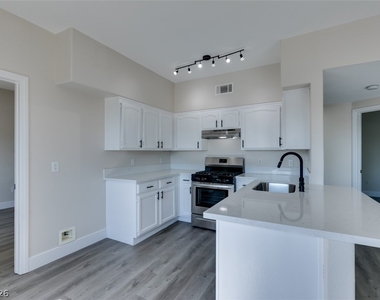 3400 Cabana Drive - Photo Thumbnail 22