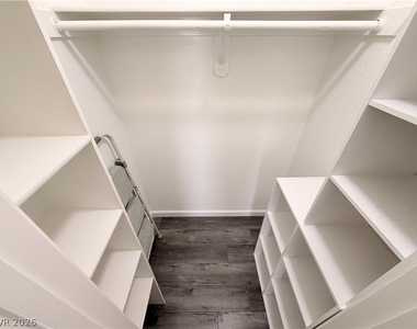 5211 Lindell Road - Photo Thumbnail 7