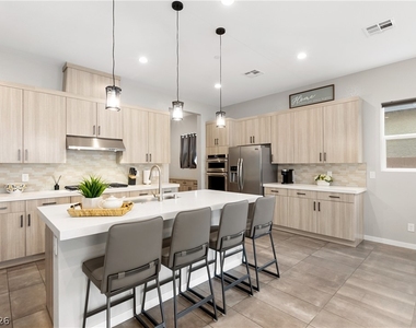 2642 Summit Springs Street - Photo Thumbnail 9