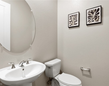 2642 Summit Springs Street - Photo Thumbnail 24