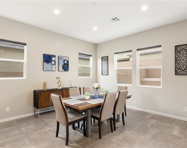 2642 Summit Springs Street - Photo Thumbnail 8