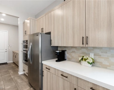 2642 Summit Springs Street - Photo Thumbnail 10