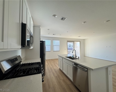 1480 Great Snipe Avenue - Photo Thumbnail 10